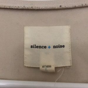 silence + noise Tops - Silence + Noise blouse silence + noise Tops - Silence + Noise blouse